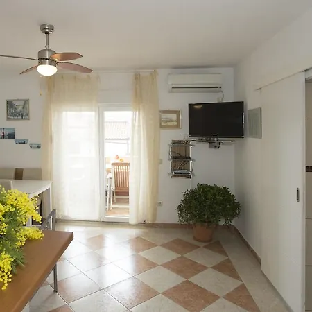 Mavarstica 12696a * Trogir