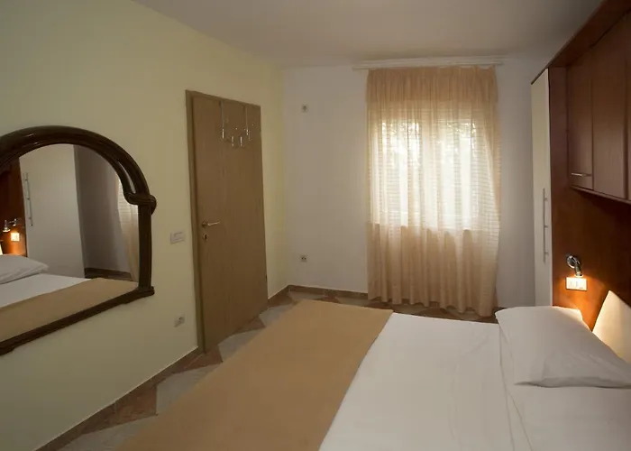 Mavarstica 12696a Appartement Trogir